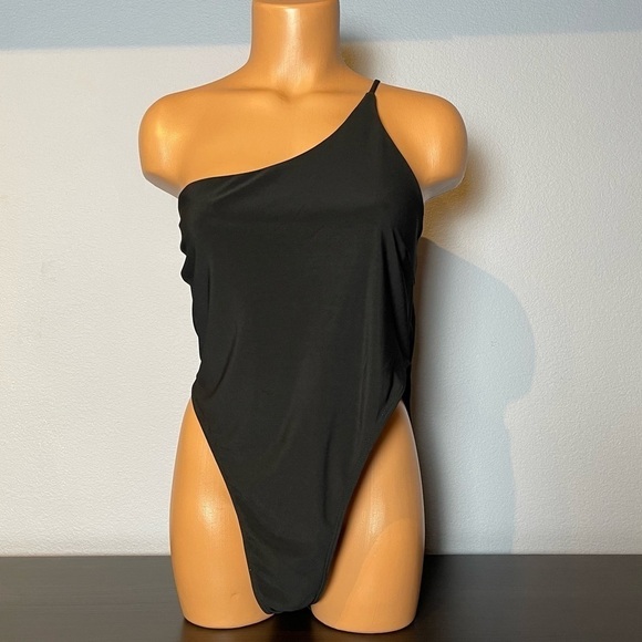 Fashion Nova My Own Way Bodysuit Size 1X (J05) - Picture 4 of 10